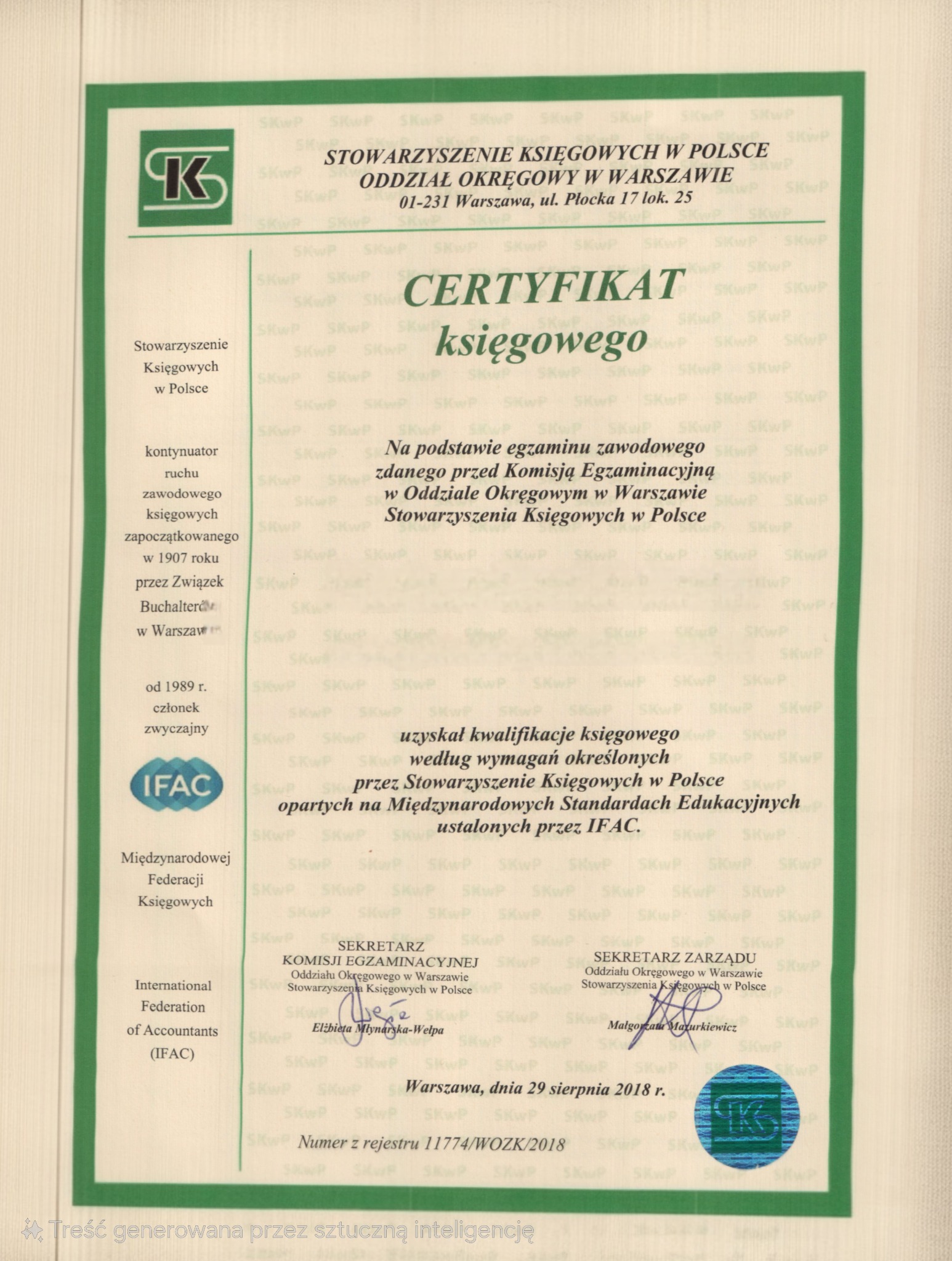 Certyfikat księgowego Stowarzyszenia Księgowych w Polsce z 2018 roku, potwierdzający kwalifikacje zawodowe, z podpisami sekretarzy komisji i zarządu.