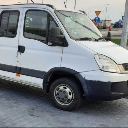 Sprowadzanie aut, holowanie - Przewóz Osób Lublin