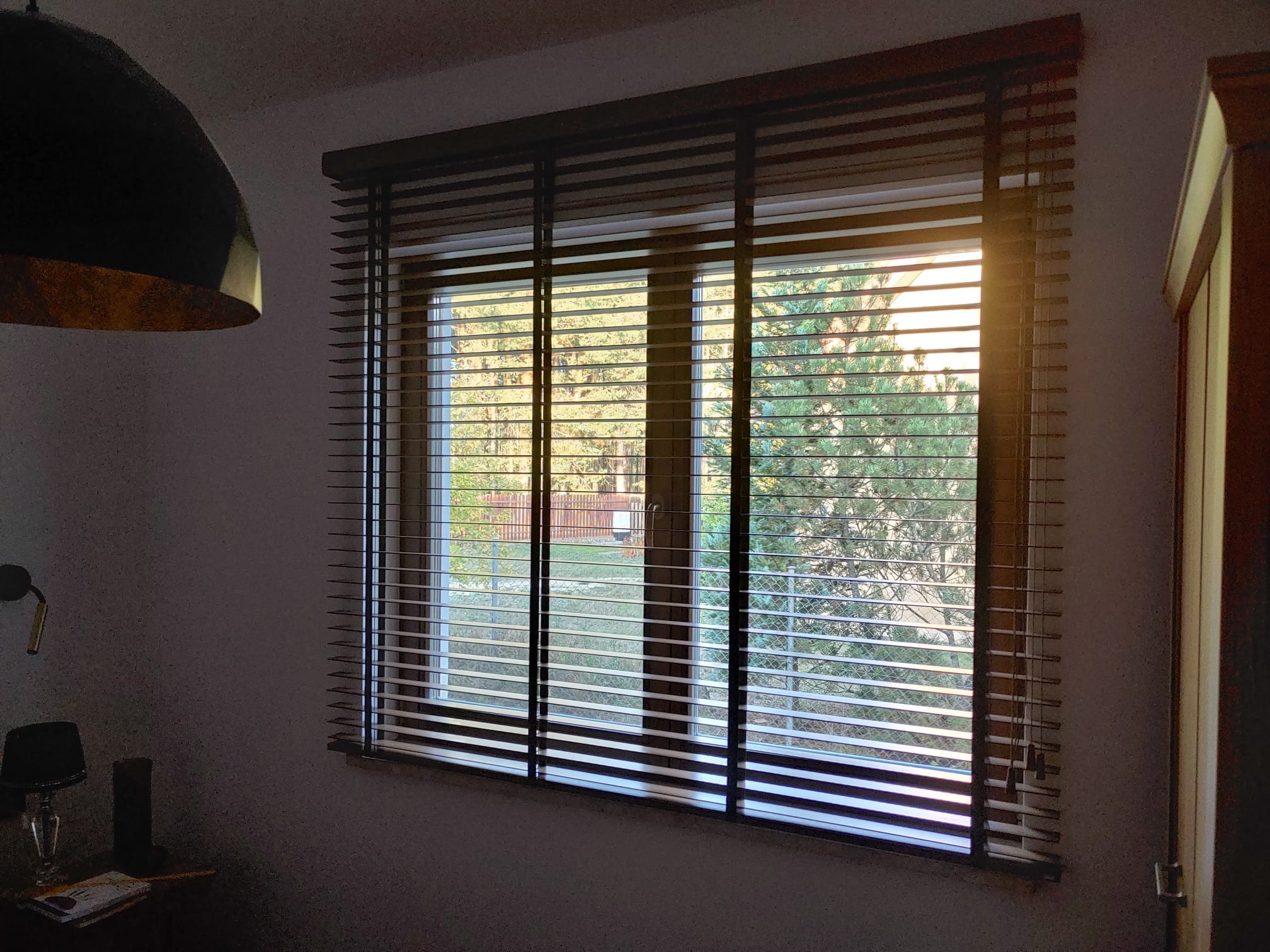 Jedna z naszych realizacji montażu żaluzji drewnianej