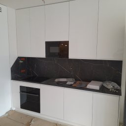 Szafy wnękowe Stróża 3