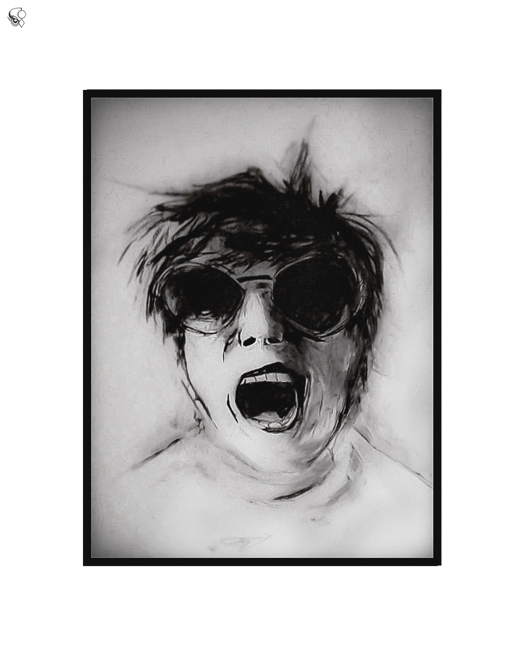 Szkic portretowy osoby w okularach z otwartymi ustami, wykonany w odcieniach szarości, z ekspresyjnymi pociągnięciami i czarną ramką, tworzący dramatyczny efekt wizualny.
