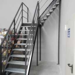 Schody metalowe Góra Kalwaria 2