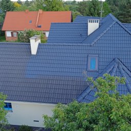 Malowanie dachu metodą natryskową 