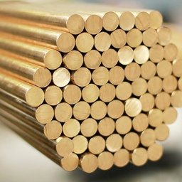 Pręty okrągłe i sześciokątne dostępne w gatunkach CuSn12, CuZn39Pb3 – wykorzystywane do toczenia, frezowania i produkcji części precyzyjnych.