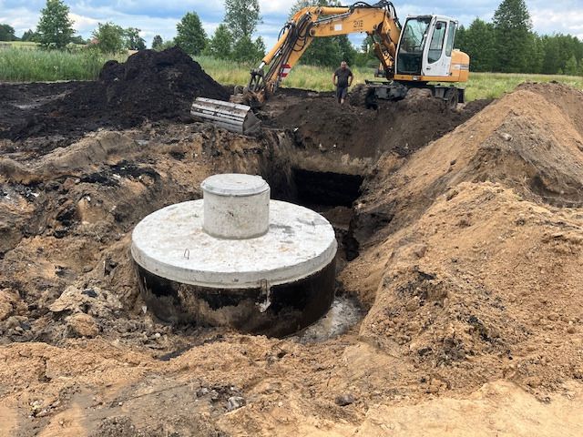 Wykonanie wykopu pod szambo