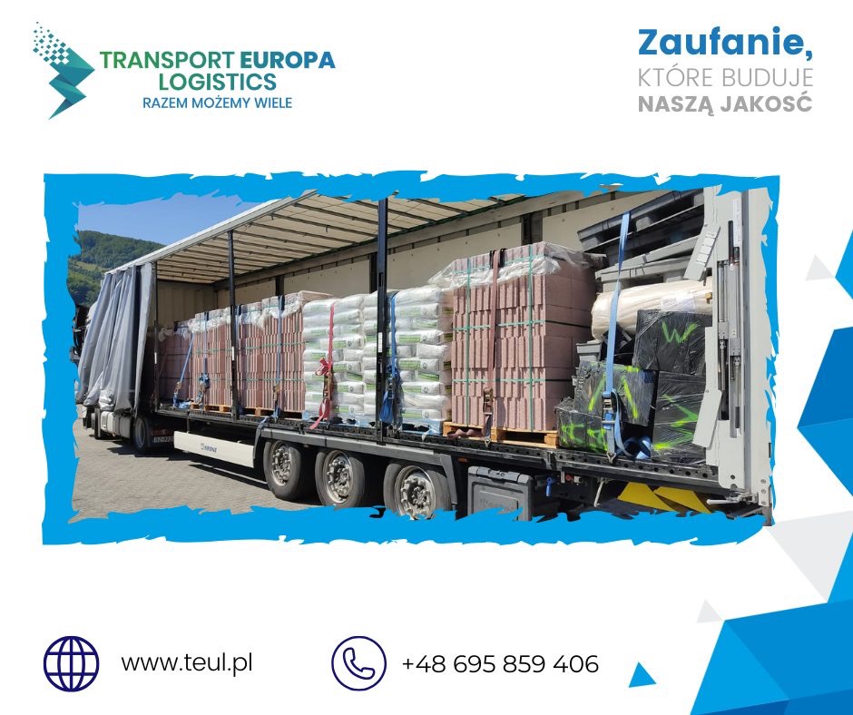 Ciężarówka z otwartą naczepą, załadowana paletami z cegłami i workami, w barwach Transport Europa Logistics.