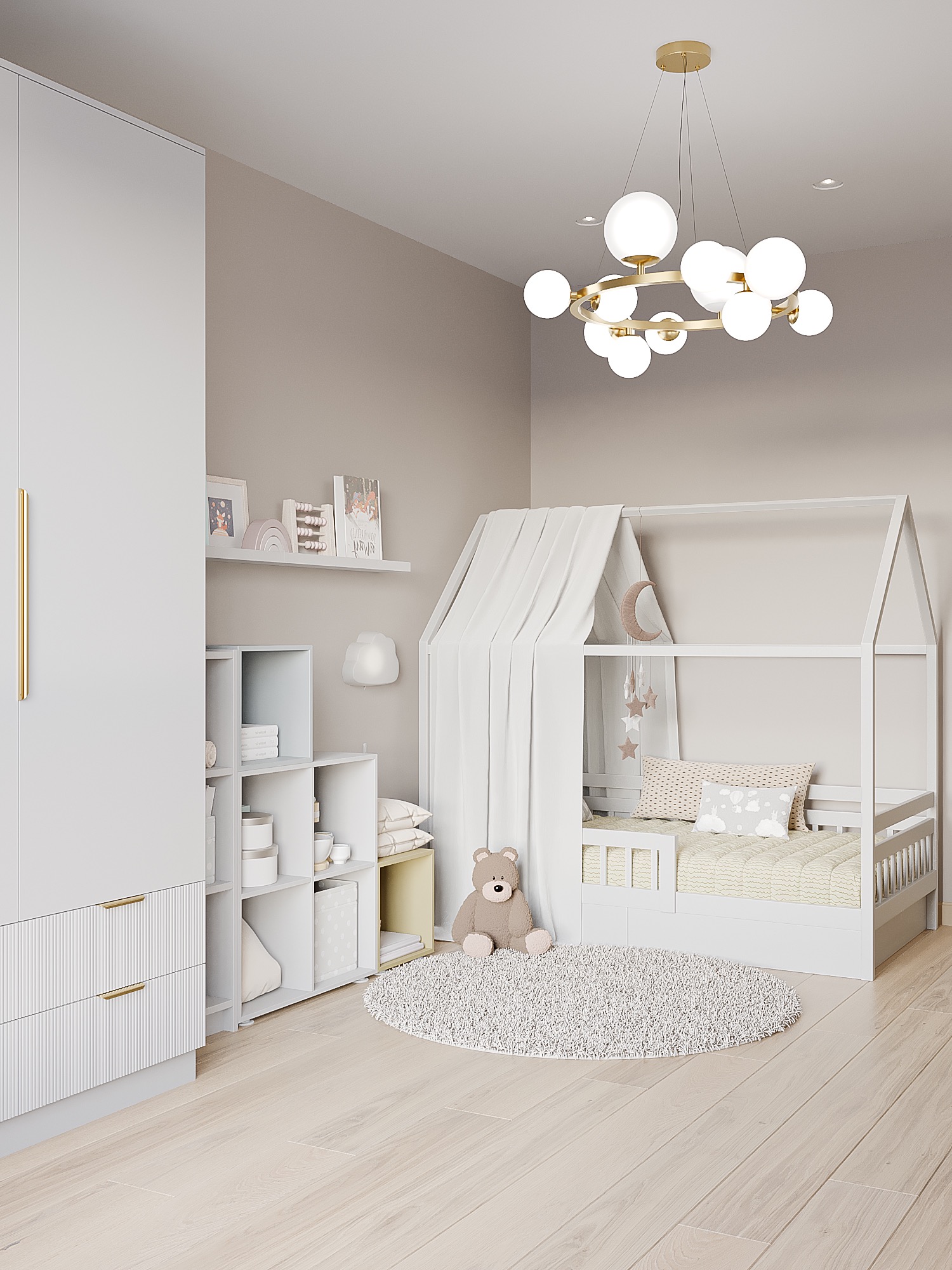Jasny pokój dziecięcy z łóżkiem w kształcie domku, białymi meblami i okrągłym dywanem. Złota lampa sufitowa dodaje ciepła. Styl skandynawski, minimalistyczny design.