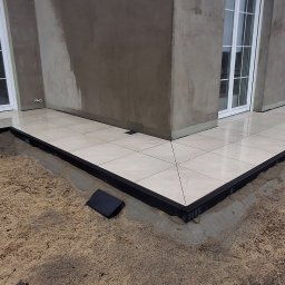 Układanie kostki brukowej Korzeniew 4