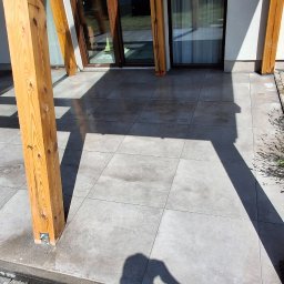 Układanie kostki brukowej Korzeniew 2