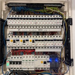 Usługi Elektryczne Piotr Kwiatkowski - Konserwacja rozdzielni