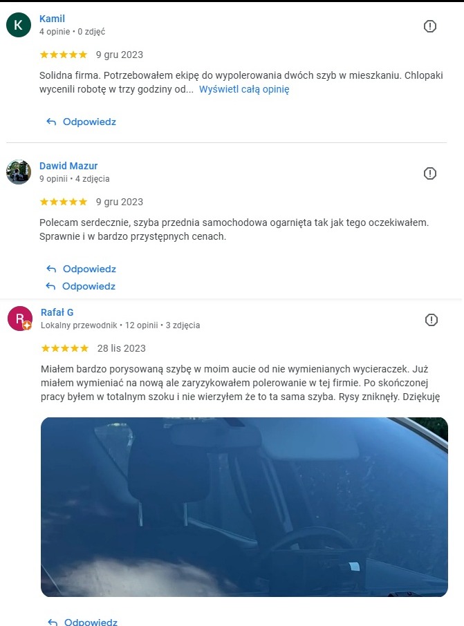 Opinia klienta z zdjęciem przedniej szyby samochodu po polerowaniu. Szyba wygląda na odnowioną, bez rys. Wnętrze auta widoczne przez szybę.