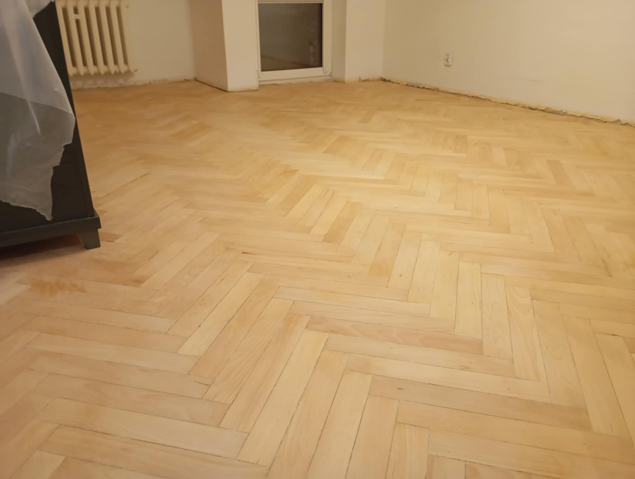 Parkiet dębowy po fazie cyklinowania