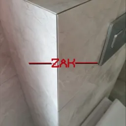 Idealne cięcia Glazury na pile wodnej pod kątem 45°