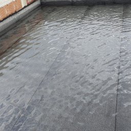 POL-KRAJ DACHY PŁASKIE PIOTR KRAJEWSKI - wykonanie dachu oraz na życzenie klienta została wykonana szczelność dachu metodą wodną jak widać wszystko perfekt :)