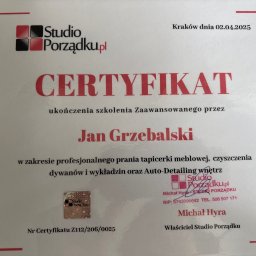 Certyfikat szkolenia zaawansowanego z zakresu profesjonalnego prania tapicerki meblowej, czyszczenia dywanów i wykładzin oraz Auto-Detailing wnętrz 