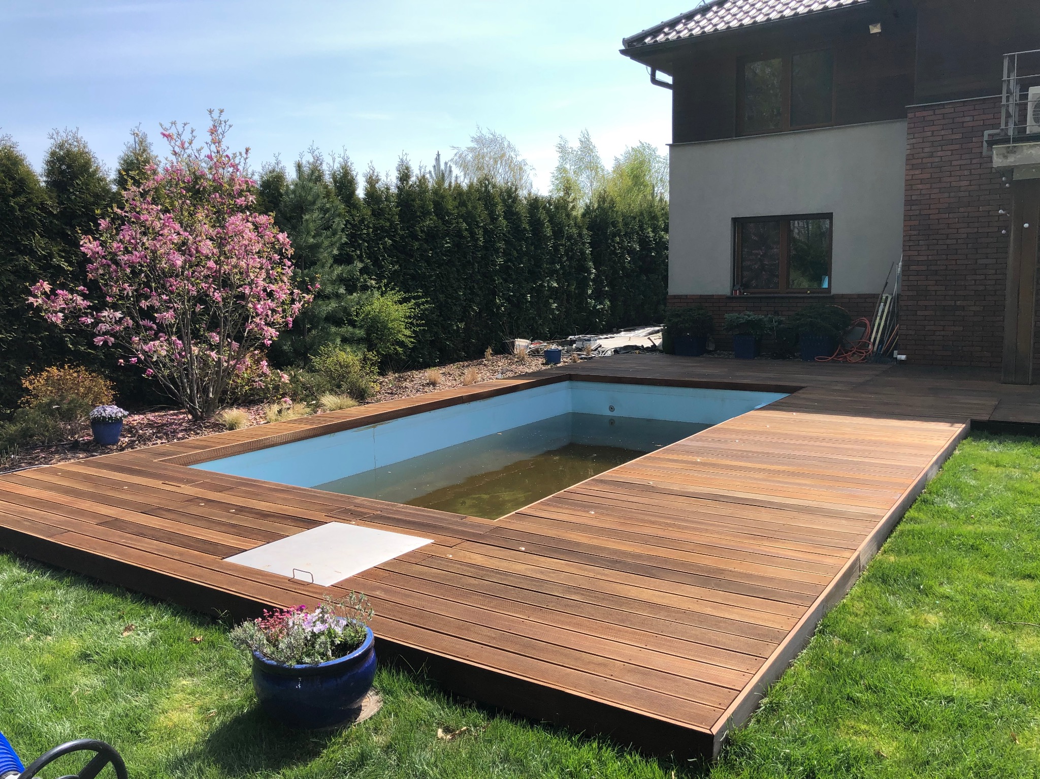 Taras z drewna egzotycznego bangkirai po olejowaniu