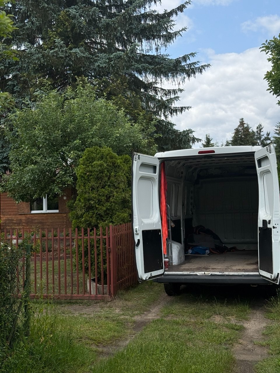 Czyszczenie działki rod tylko z Go przeprowadzki w Warszawie