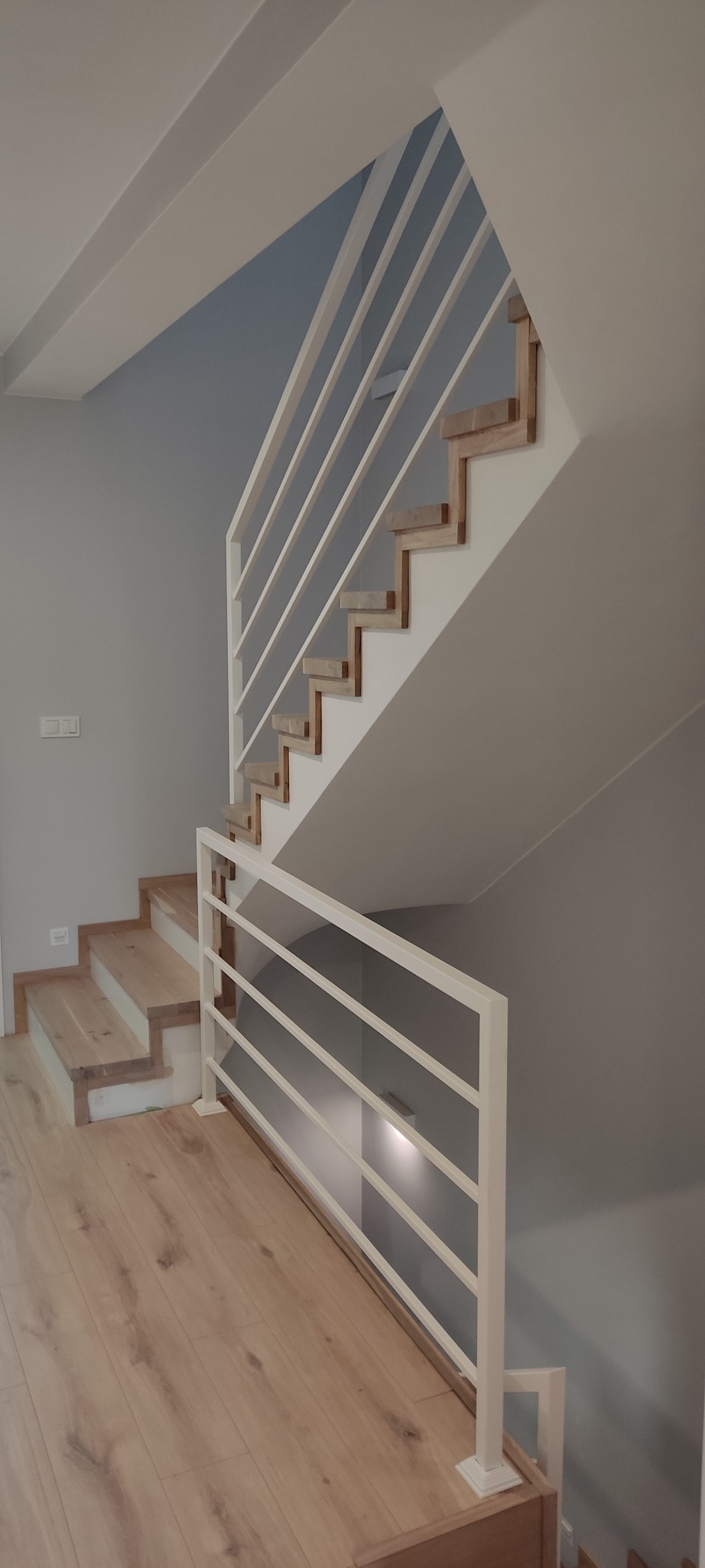 Balustrada wewnętrzna malowana proszkowo