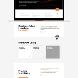 PaolaProject - Ekran laptopa z otwartą stroną internetową firmy APCAS, prezentującą nadzór techniczny, ekspertyzy i projekty specjalistyczne w branży przemysłowej.