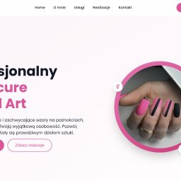Eryk Kokoczka - Projekt strony internetowej studia paznokci z przykładem manicure: różowe i czarne paznokcie z paskami, okrągła ramka, przyciski 'Umów wizytę' i 'Zobacz realizacje'.