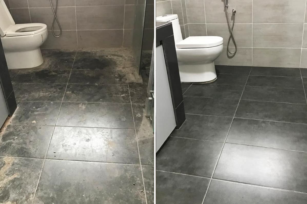 Zdjęcie łazienki przed i po sprzątaniu. Po lewej brudne płytki podłogowe, po prawej czyste, szare płytki, umywalka i toaleta w tle. Widoczny efekt sprzątania po remoncie.
