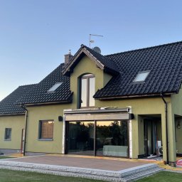 Tak wyglądał budynek przed malowaniem