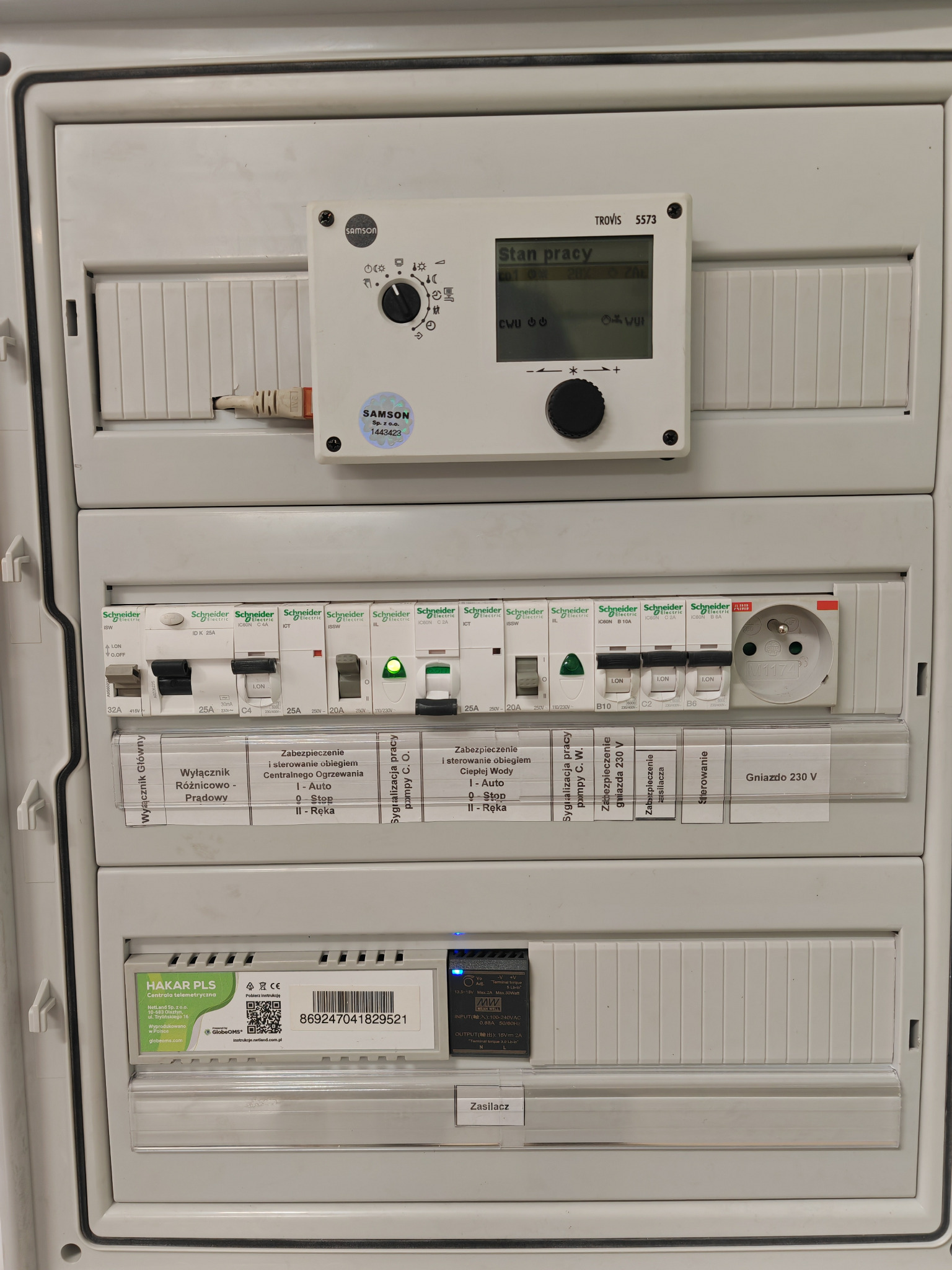 Wykonana rozdzielnica węzła cieplnego w bloku