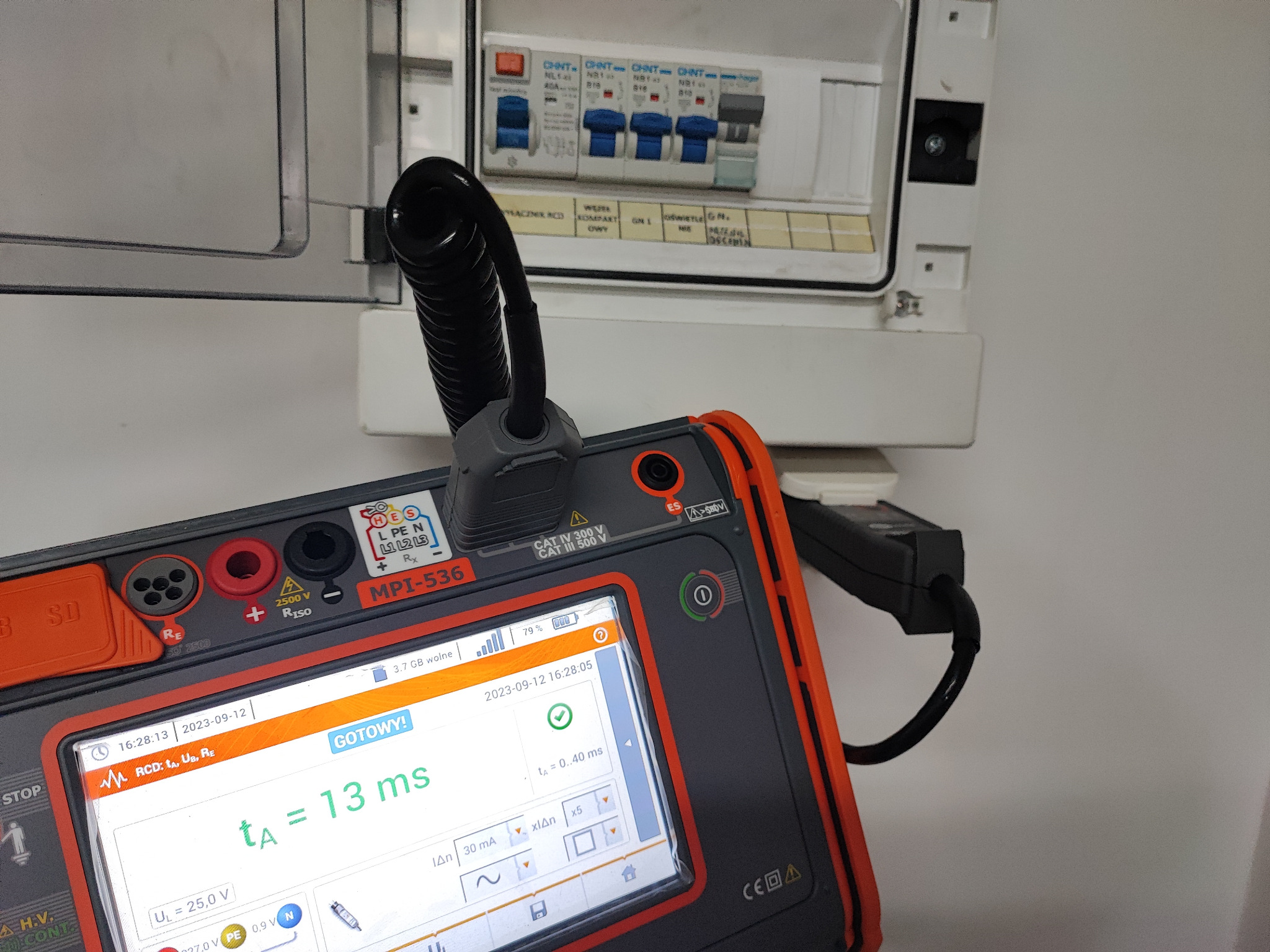 Wykonywanie pomiaru czasu zadziałania RCD