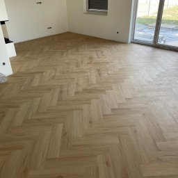 Układanie paneli Złocieniec 1