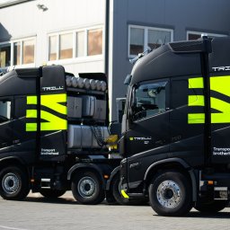 Prace obejmowały audyt komunikacji i warsztat WHY / HOW / WHAT, na podstawie którego powstała strategia marki i tone of voice. Opracowano nazwę, logo oraz spójny system identyfikacji wizualnej, a następnie wdrożono markę w mediach i przygotowano brandbook.