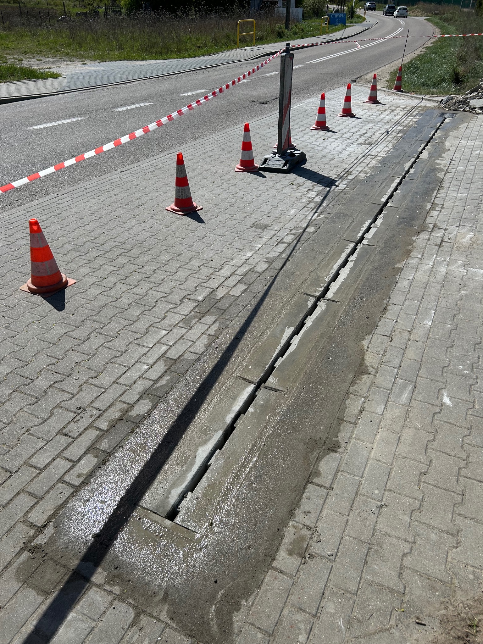 Odwodnienia liniowe (szczelinowe)