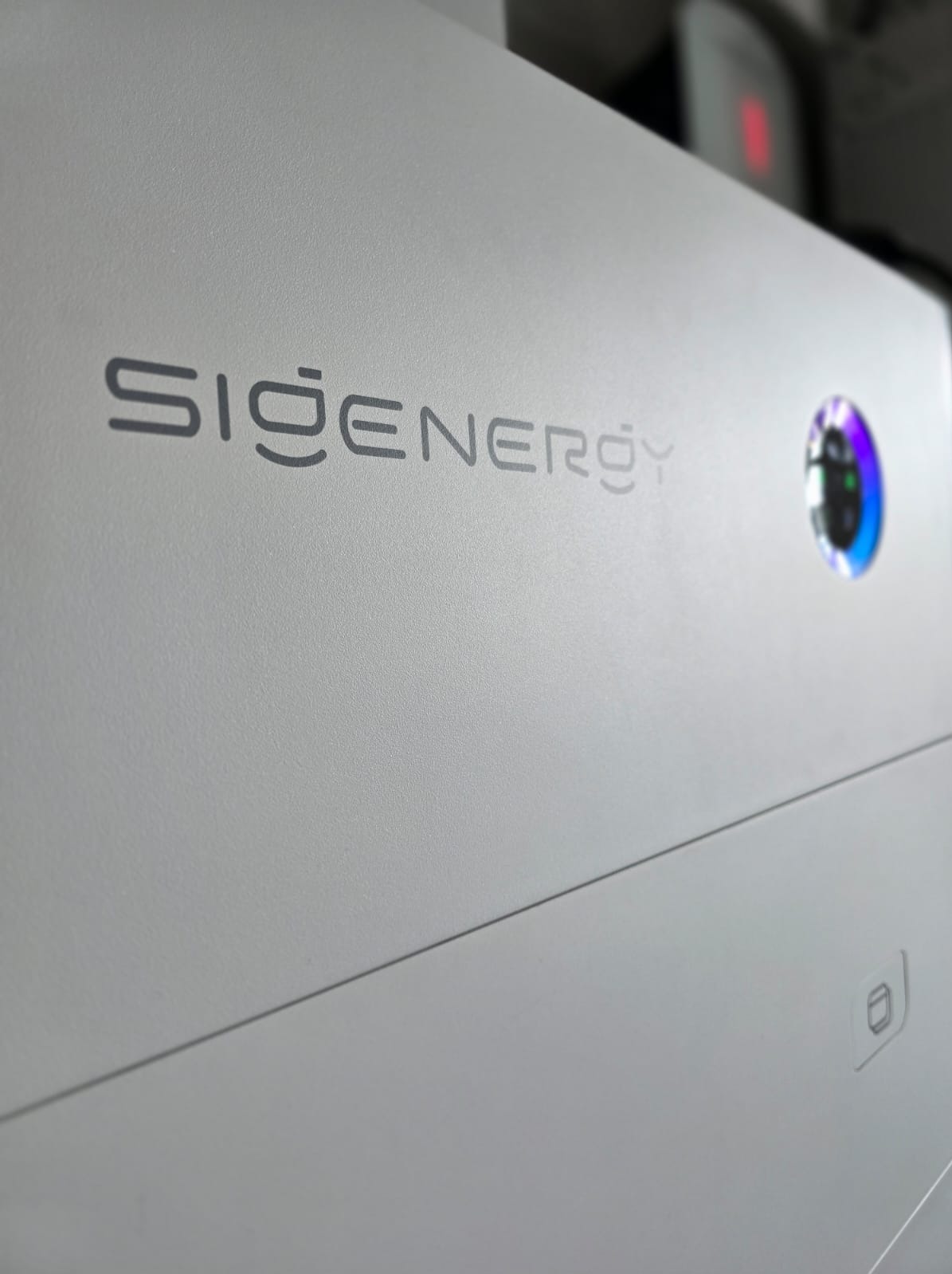 Falownik Sigenergy, pod nim Ładowarka DC 25kW.