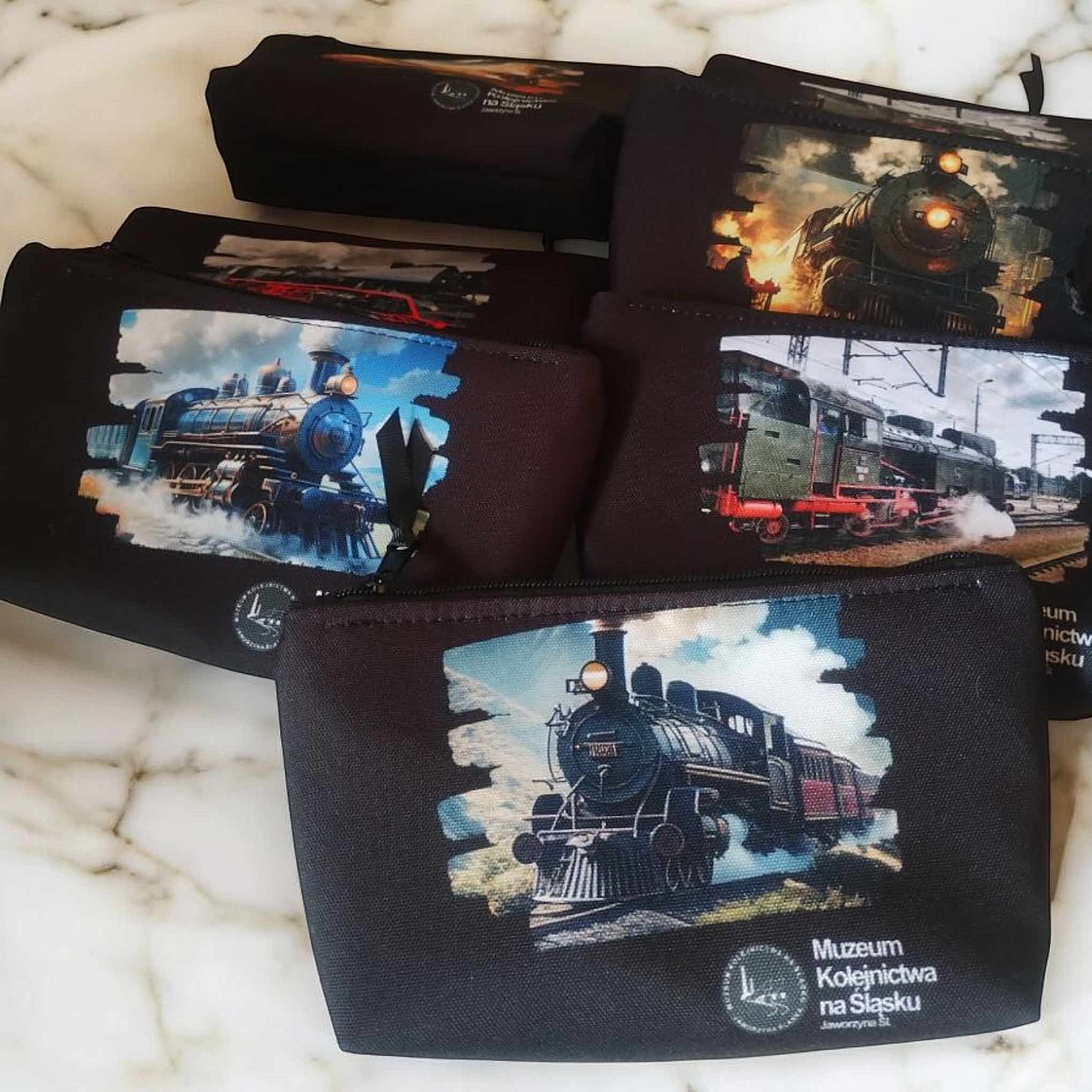 Piórniki z nadrukiem