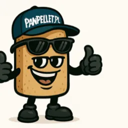 Kreskówkowa postać pelletu z czapką 'PanPellet.pl', okularami i uśmiechem, pokazująca kciuki w górę na białym tle. Grafika reklamowa.