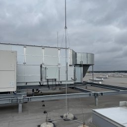 Naprawa masztu odgromowego - hala magazynowa 