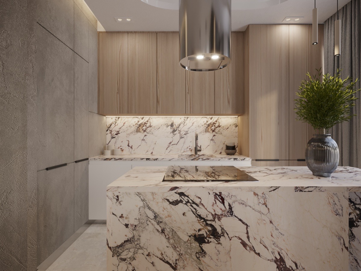 Elegancka kuchnia z marmurowym blatem i drewnianymi szafkami. Centralnie umieszczony okap. Roślina w szarej donicy dodaje akcentu natury. Minimalistyczny design.