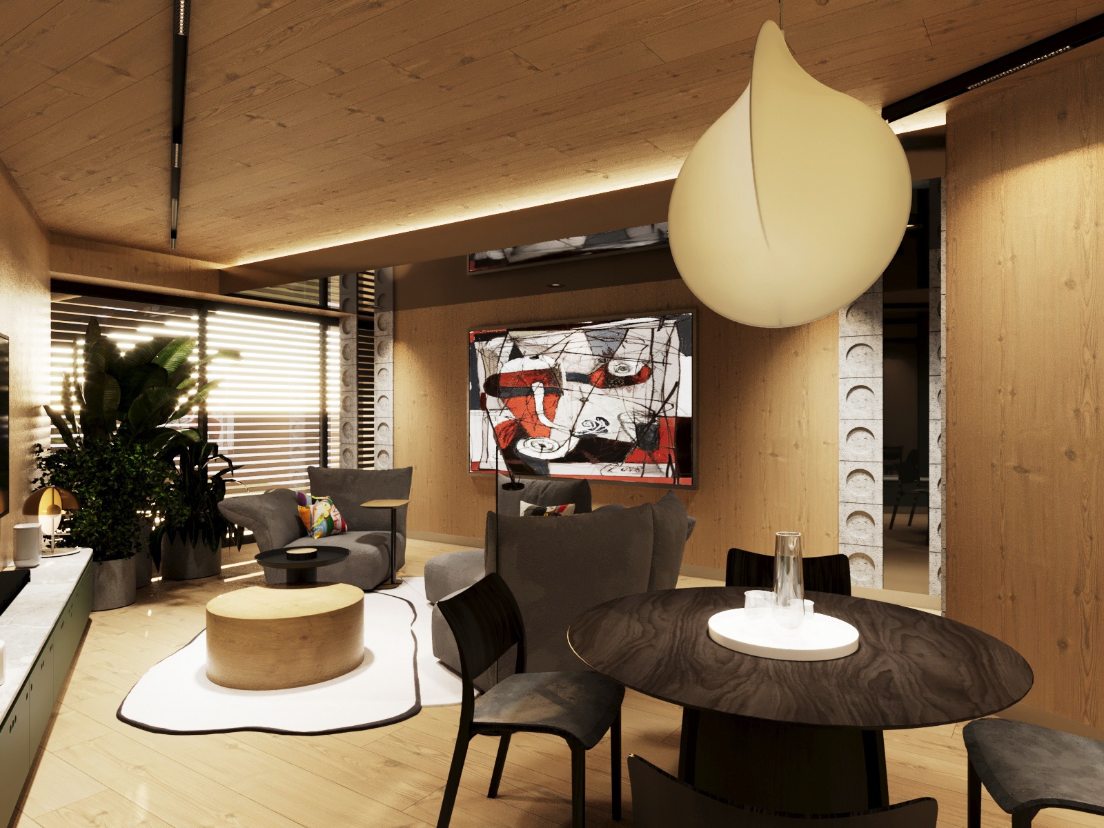 Nowoczesny salon z drewnianym wykończeniem ścian i sufitu. Centralnie okrągły stół, designerska lampa i abstrakcyjny obraz. Widoczne szare sofy i rośliny w donicach.