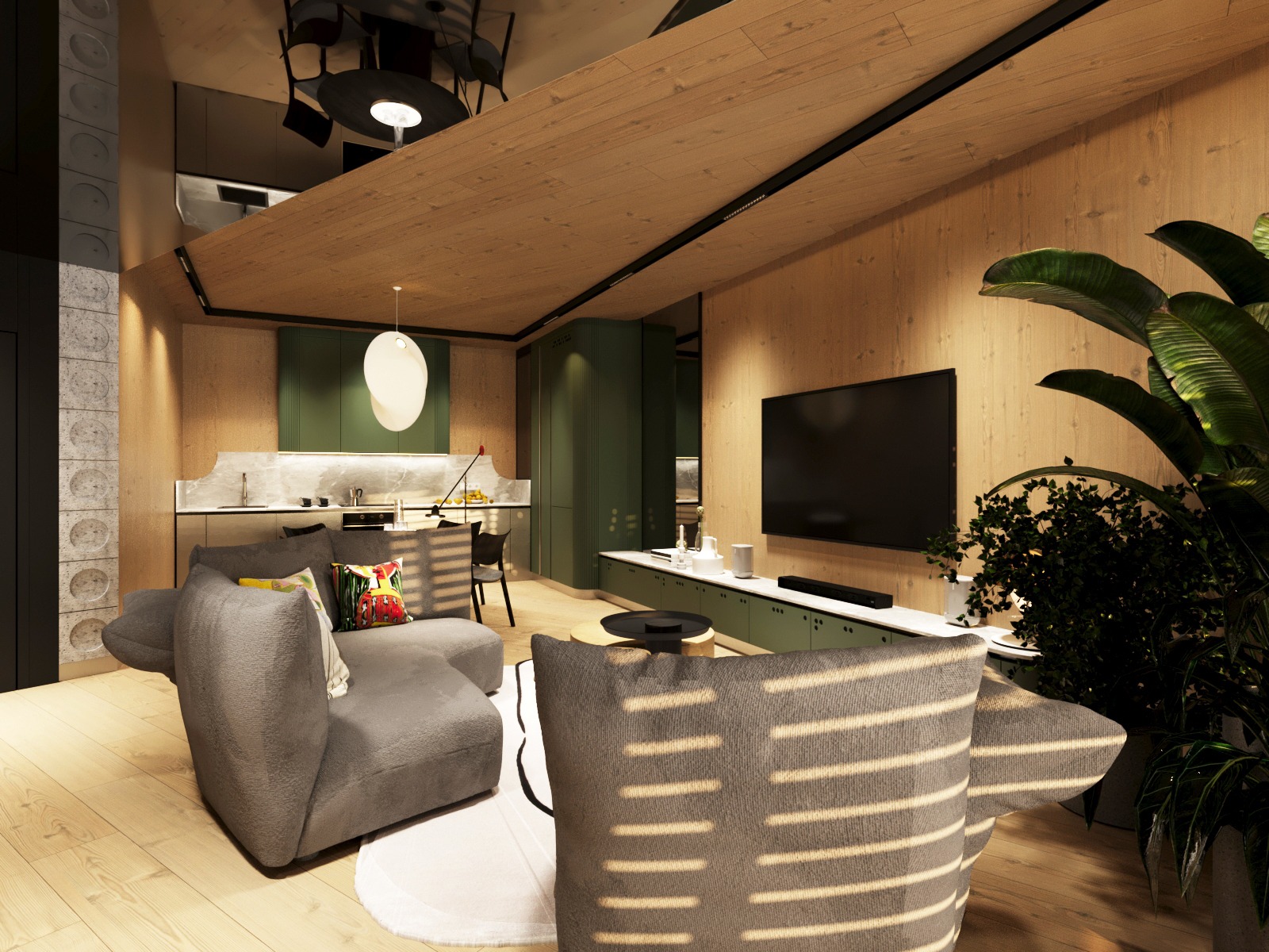 Nowoczesny salon z drewnianym sufitem, szarą sofą i zielonymi akcentami kuchennymi. Duże okno wpuszcza naturalne światło, a rośliny dodają świeżości.