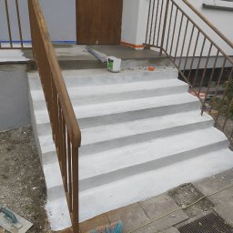 Nowe schody już mamy. Ciąg dalszy nastąpi 