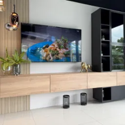 Pokoje. Zabudowy RTV