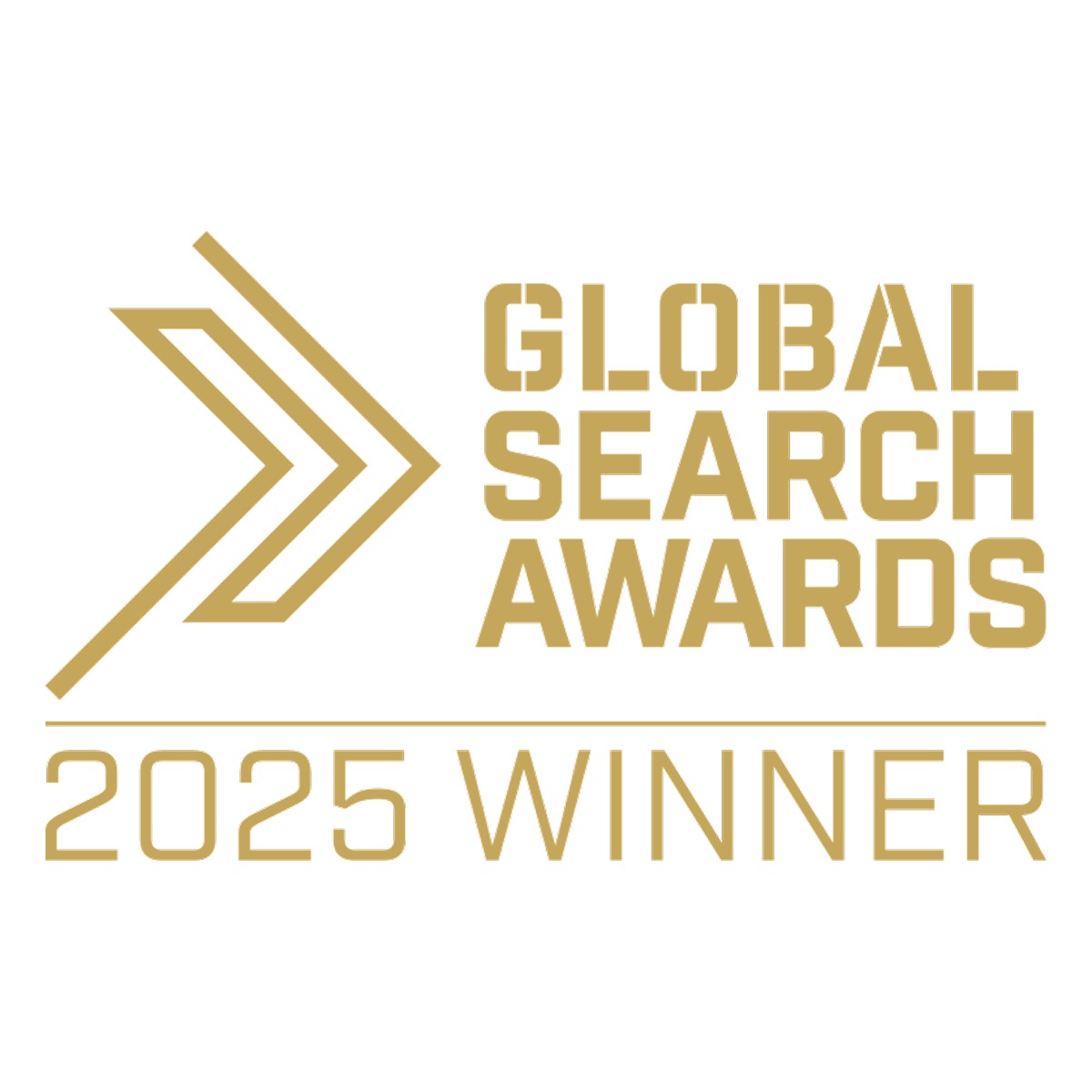 Złote logo Global Search Awards 2025 Winner na białym tle. Symbol strzałki w lewo i napis 'GLOBAL SEARCH AWARDS 2025 WINNER'.