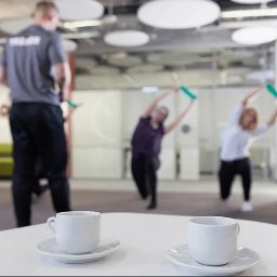 wellbeing i prozdrowotne zachowania w firmie