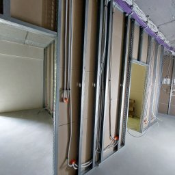 Mikrut.IT Bartosz Mikrut - Okablowanie sieciowe w lokalu usługowym. Klient biznesowy.