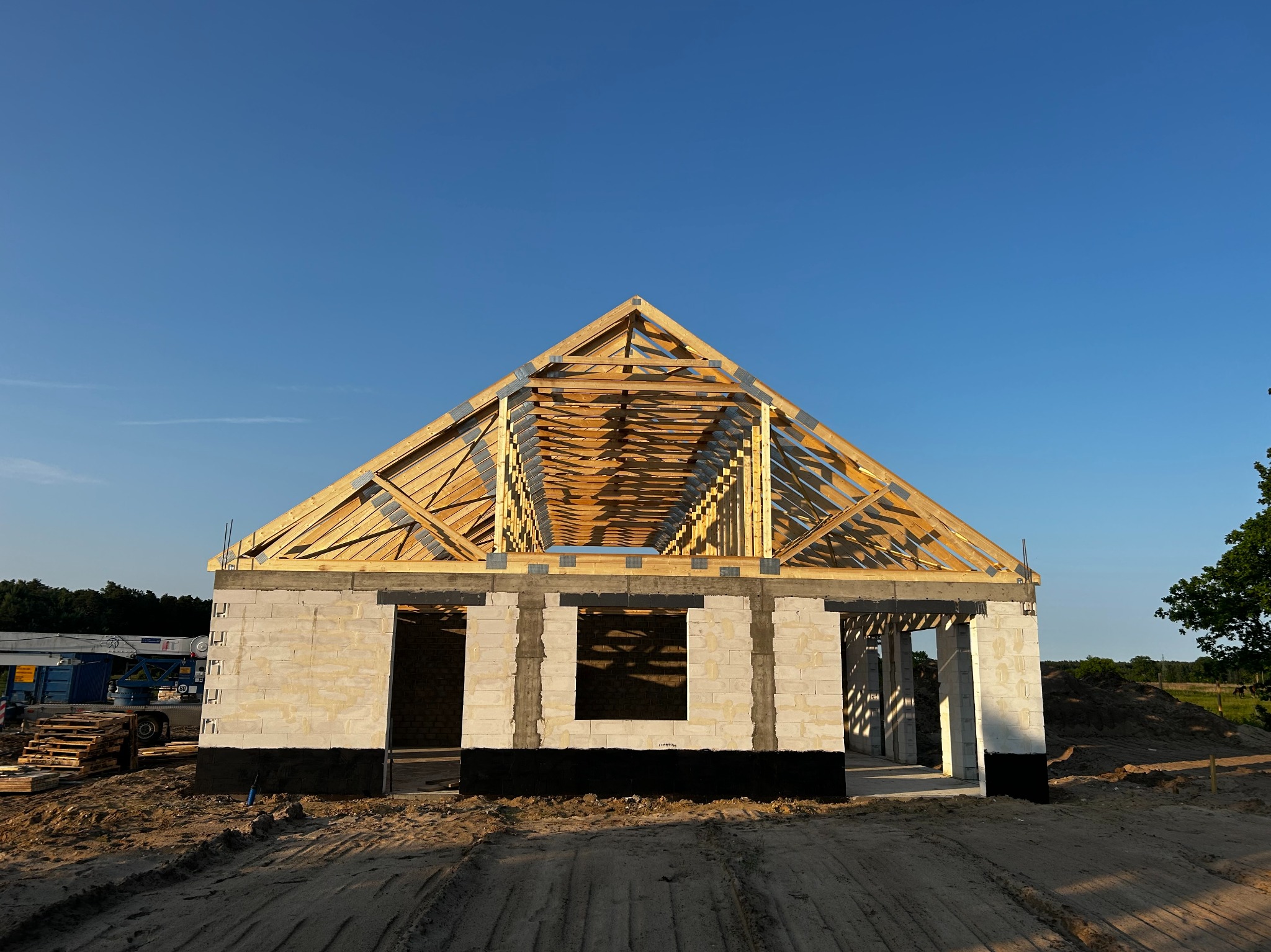 Wiązary z przestrzenią strychową