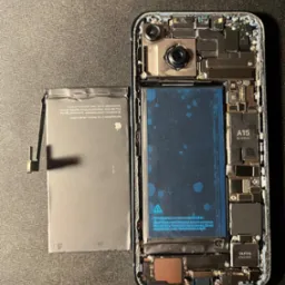 Wymiana baterii IPHONE 14