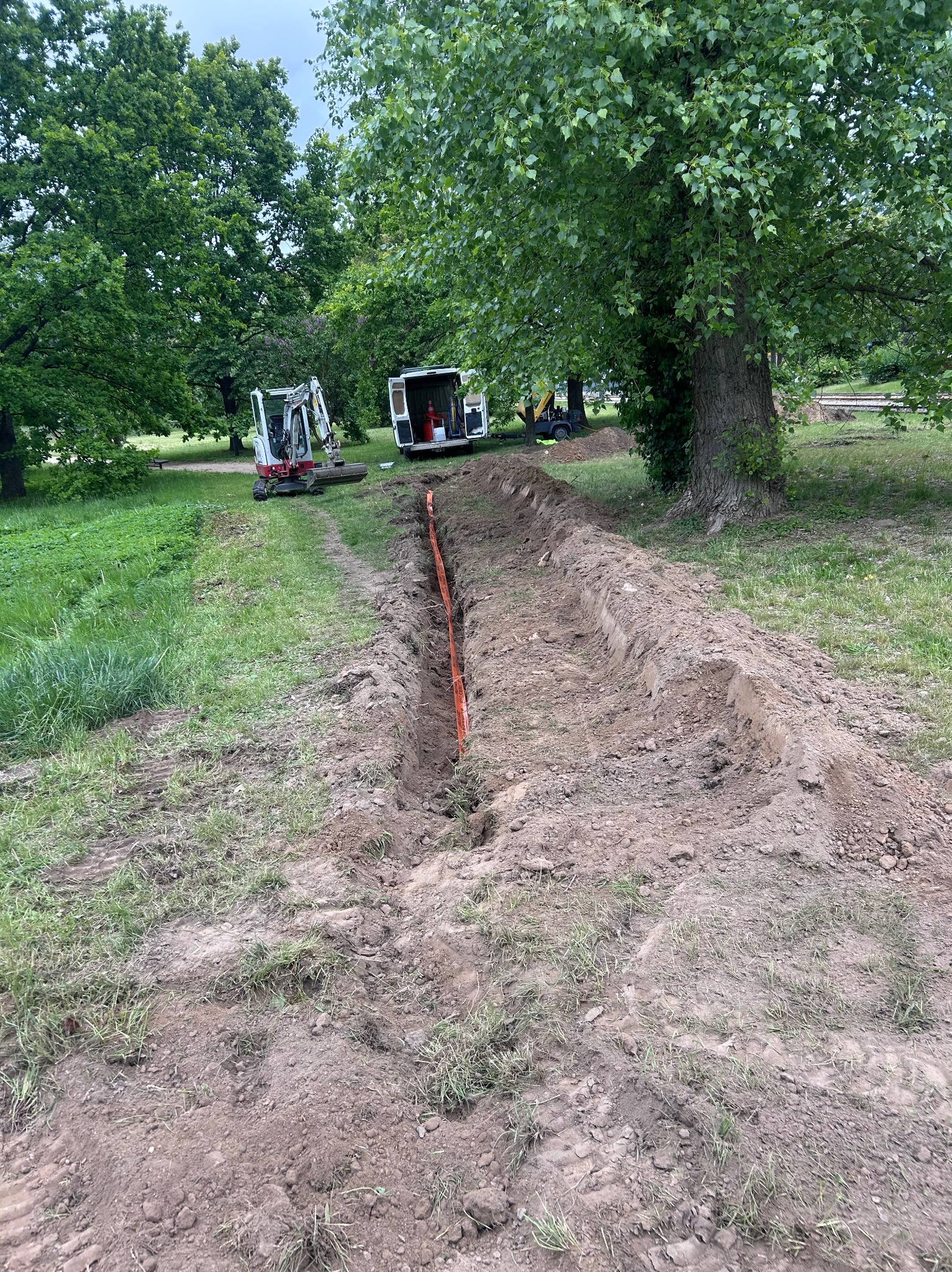 Wykopy pod światłowodu oraz inne