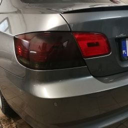 MARTIN KĘDRAK FOLI-CAR - Efekt przyciemnienia lamp ciemną folią.