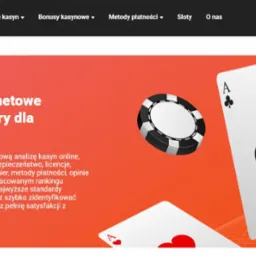 Ilustracja strony internetowej z motywem kasyna: karty, żetony i kostka na pomarańczowym tle. Tekst: Najlepsze Kasyna Internetowe 2025. Eksperckie Wybory dla Graczy.