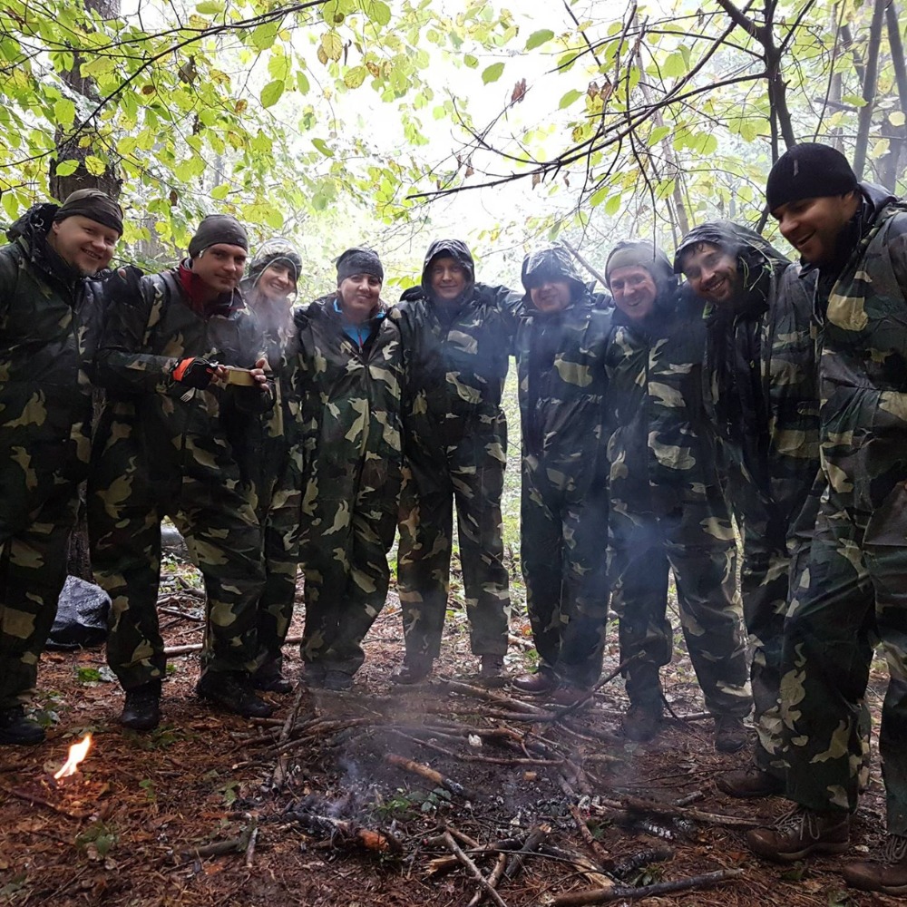 Budowanie zespołu w tematyce militarnej