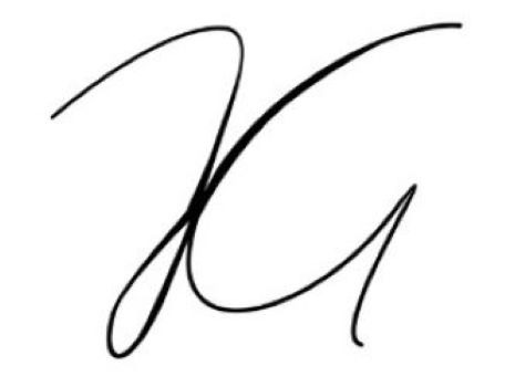 Elegancki, czarno-biały podpis odręczny na czystym tle. Zawiera unikalne połączenie liter, tworzące sygnaturę o płynnych liniach i artystycznym charakterze.